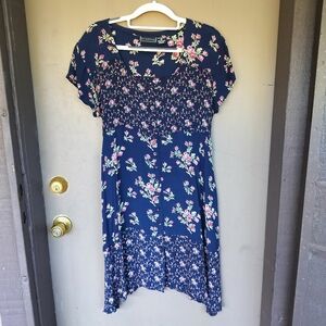 Starina Floral Navy Button Front Short Sleeved Knee Length Dress Mixed Fabric‎